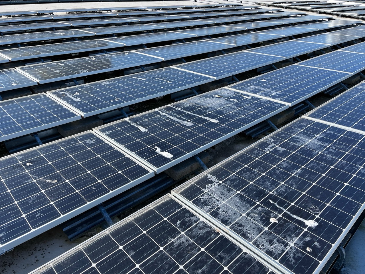 Solar Panel Soiling: Regular Maintenance Matters