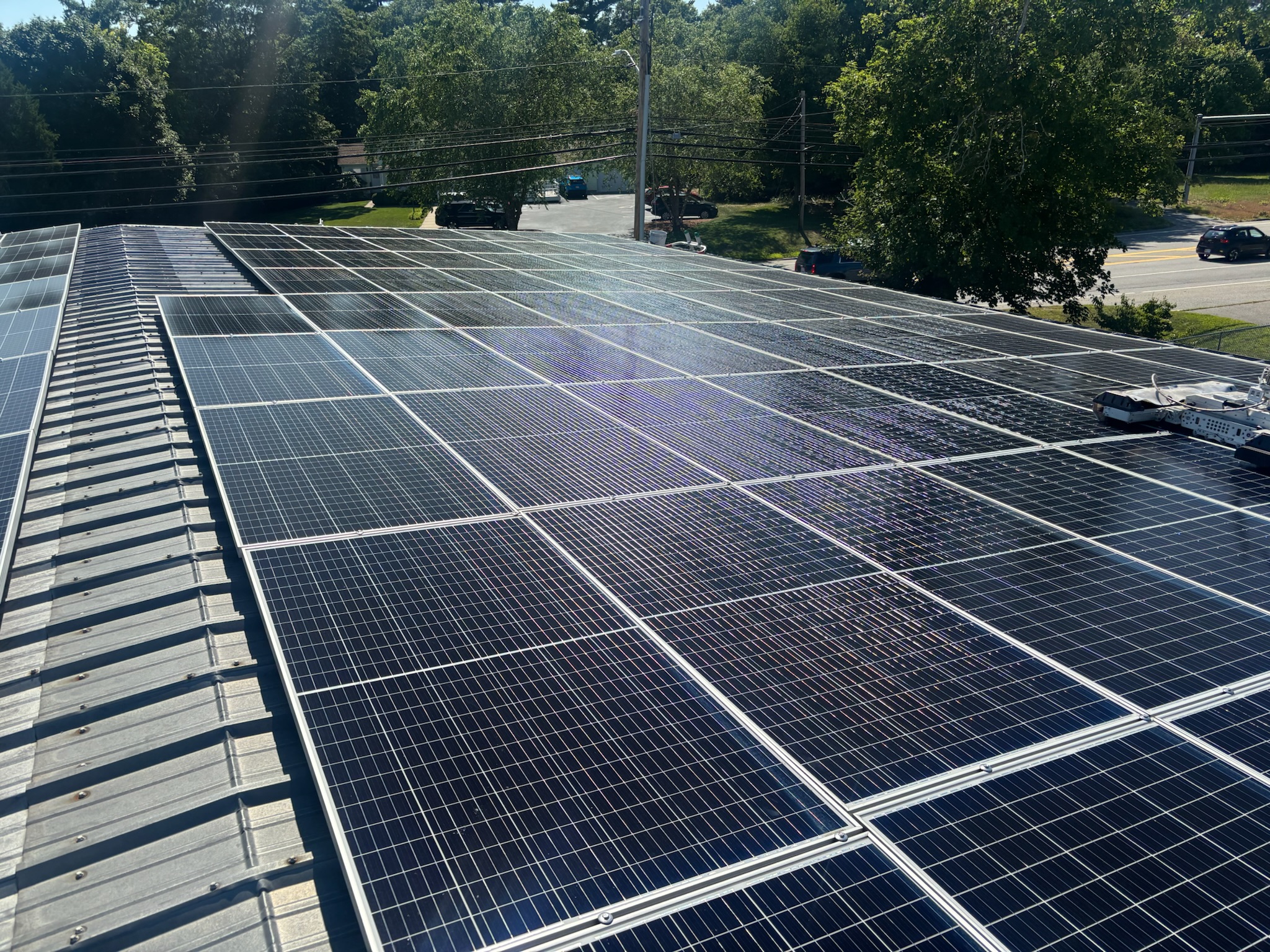 Why Peak Solar Pro Uses R-MC S21 for Solar Panel Cleaning